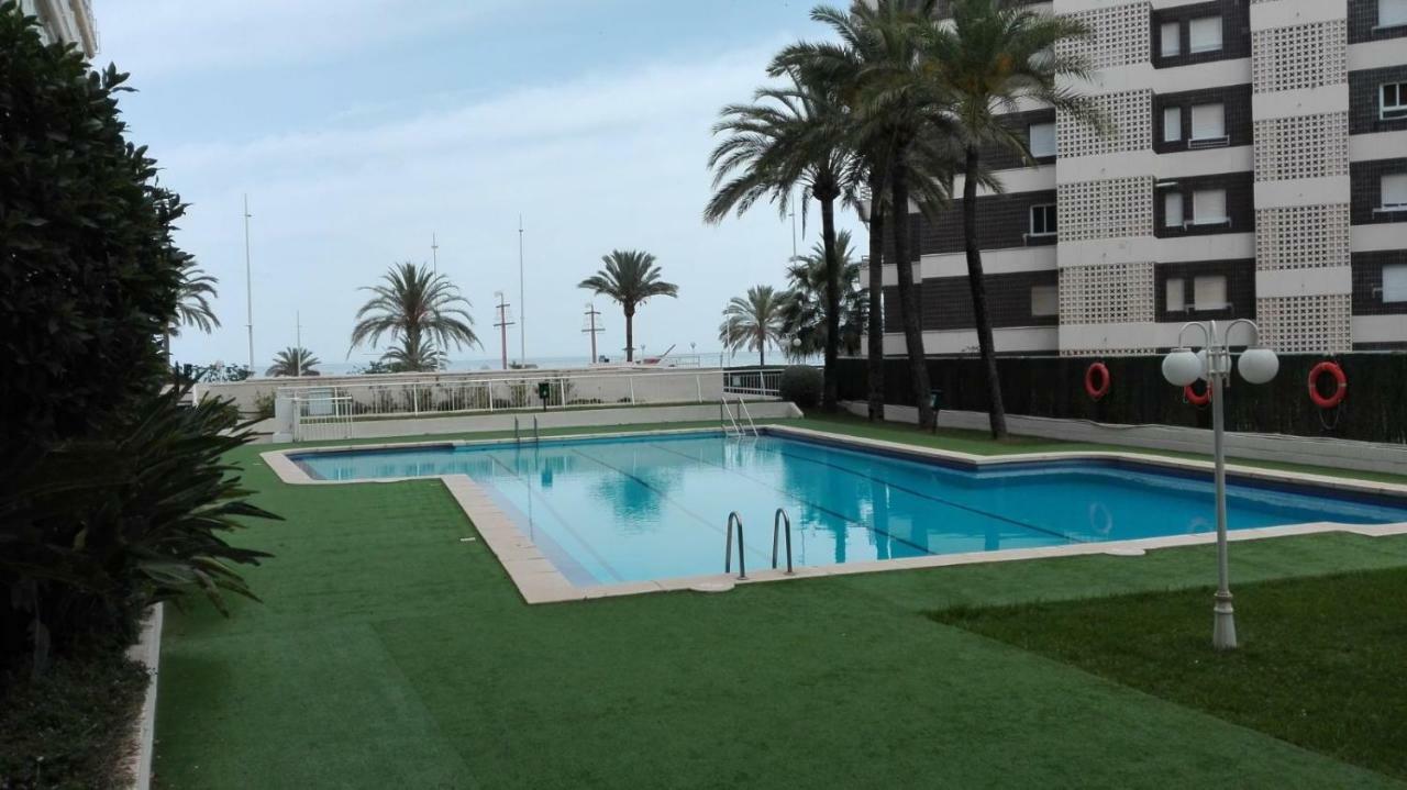 Apartamento En 1ª Linea Playa De Gandía Dış mekan fotoğraf